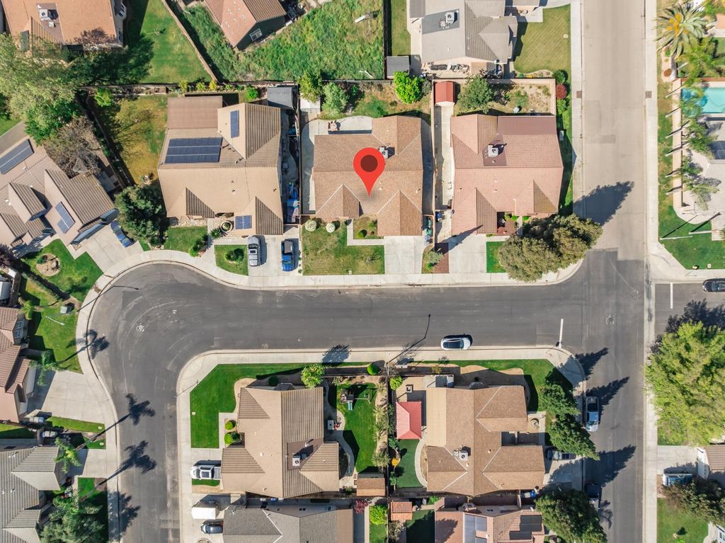 Image 37 of property listing at 242 Makenna Drive, Madera, CA 93637