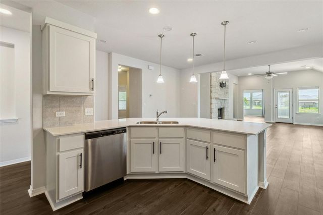 420 Blue Oak BLVD, San Marcos, TX 78666