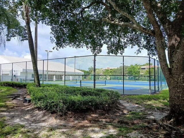 7500 NW 1st Court 102-3, Plantation, FL 33317