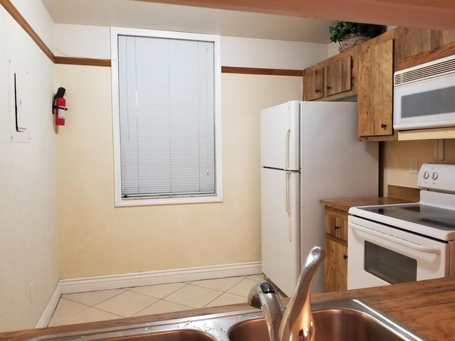 7500 NW 1st Court 102-3, Plantation, FL 33317