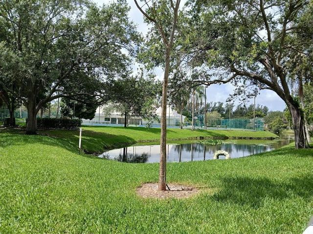 7500 NW 1st Court 102-3, Plantation, FL 33317