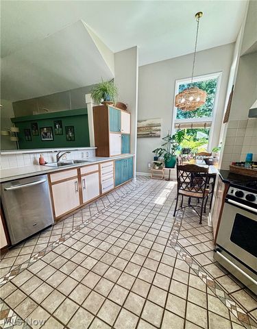 631 Pleasant Street, East Liverpool, OH 43920