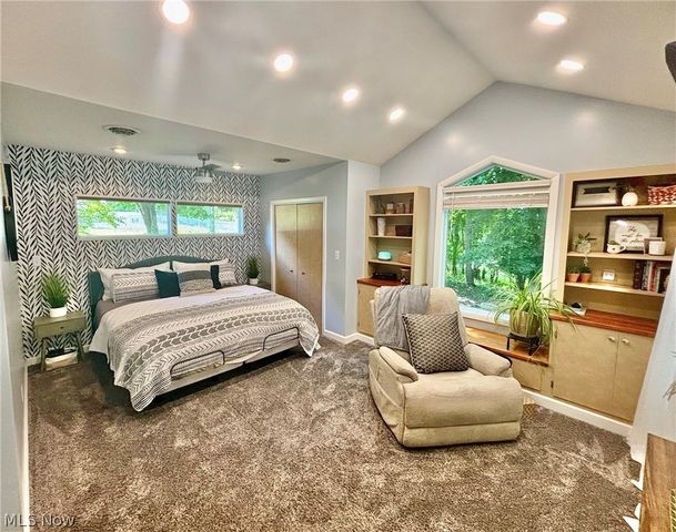 631 Pleasant Street, East Liverpool, OH 43920