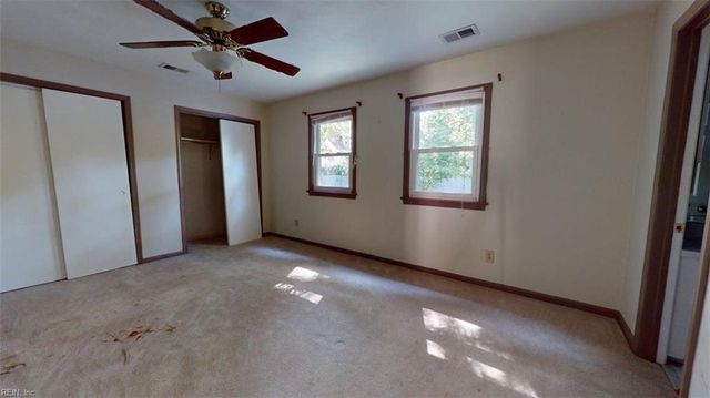 714 Galahad DR, Newport News, VA 23608