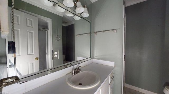 714 Galahad DR, Newport News, VA 23608