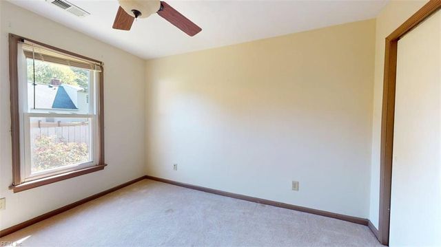 714 Galahad DR, Newport News, VA 23608