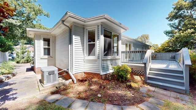 714 Galahad DR, Newport News, VA 23608