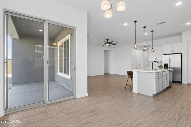 22642 E ROUNDUP Way, Queen Creek, AZ 85142