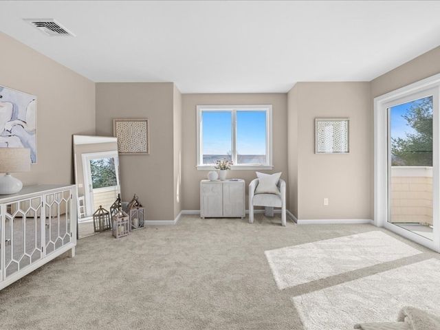 95 Holman St, Portsmouth, RI 02871