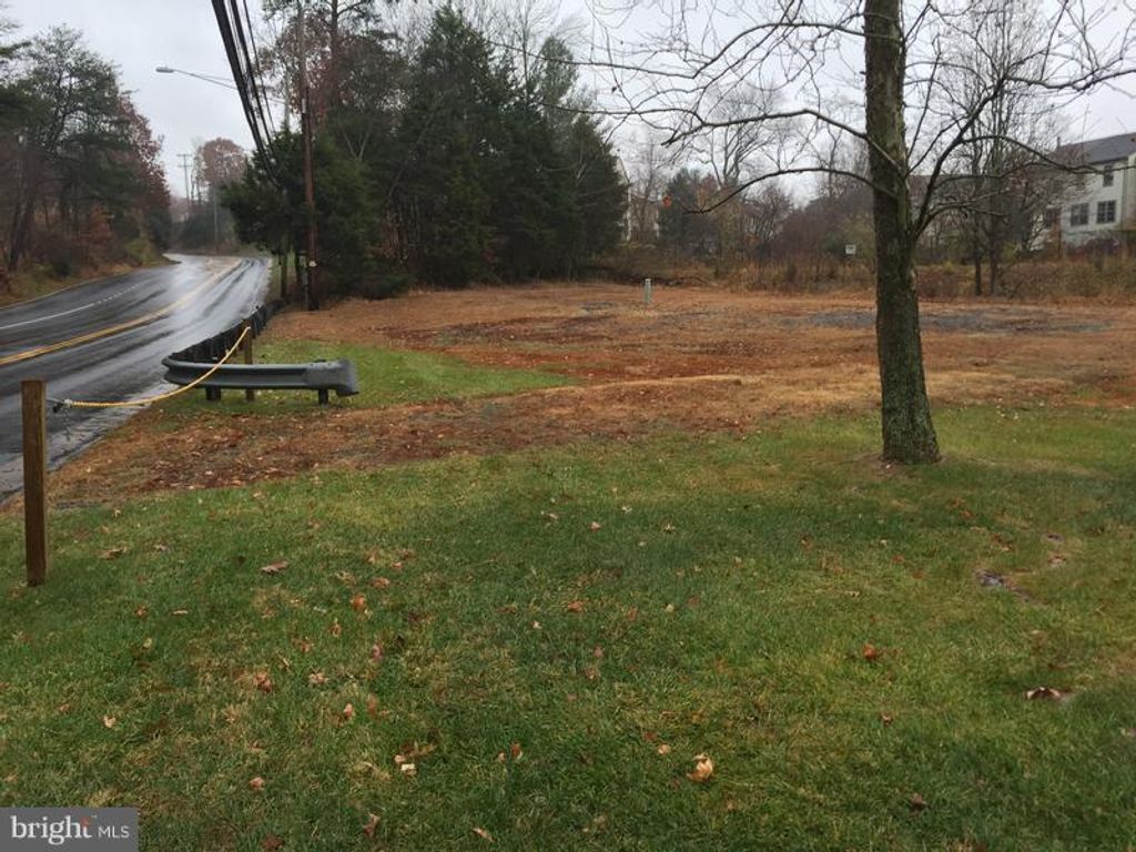 14201 BRADDOCK ROAD, Centreville, VA 20120