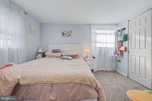 800 N MULLICA HILL RD, Mullica Hill, NJ 08062