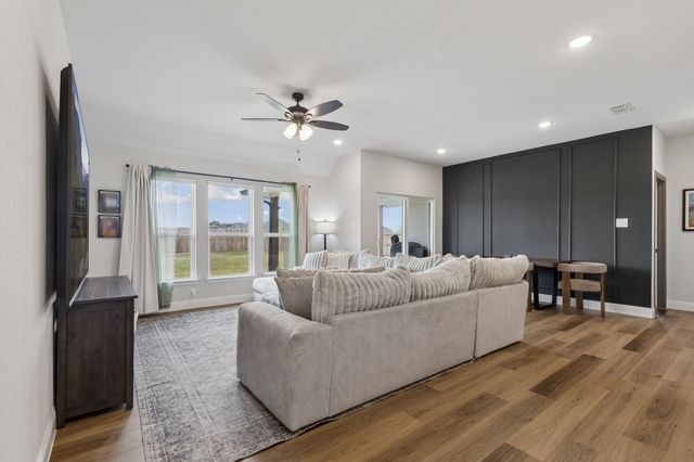 4212 Padron Lane, Sanger, TX 76266
