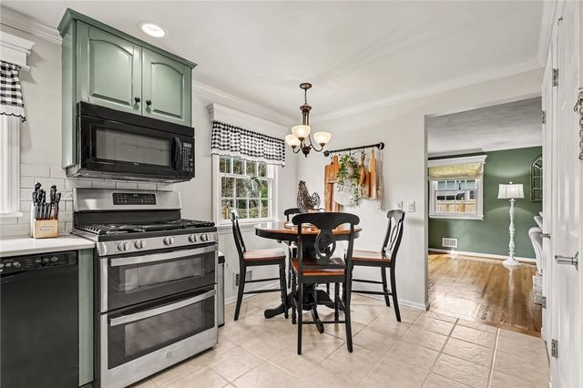 277 Country Shire Drive, Greece, NY 14626