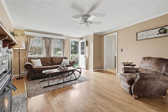 277 Country Shire Drive, Greece, NY 14626