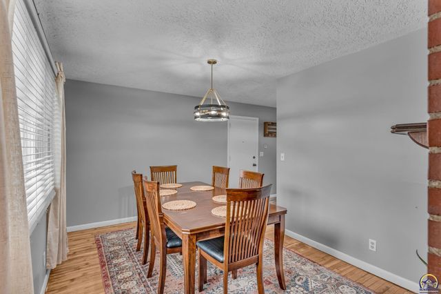 2830 SW Indian Trail, Topeka, KS 66614