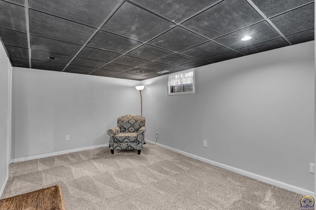 2830 SW Indian Trail, Topeka, KS 66614