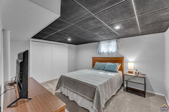 2830 SW Indian Trail, Topeka, KS 66614