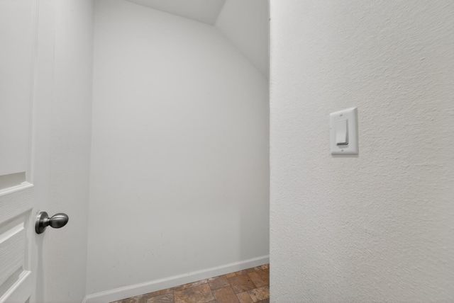 4910 E Alexander Ave, Fresno, CA 93725