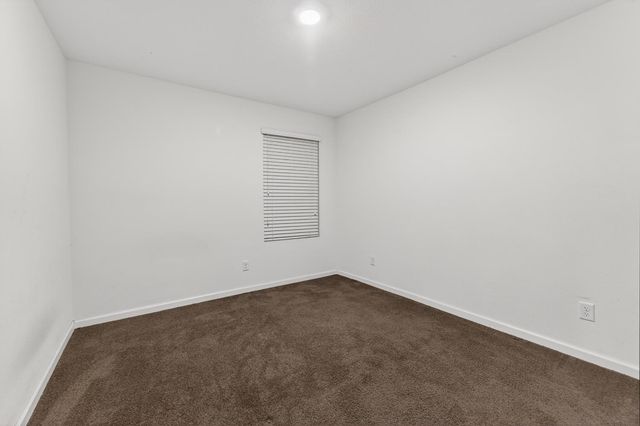 4910 E Alexander Ave, Fresno, CA 93725