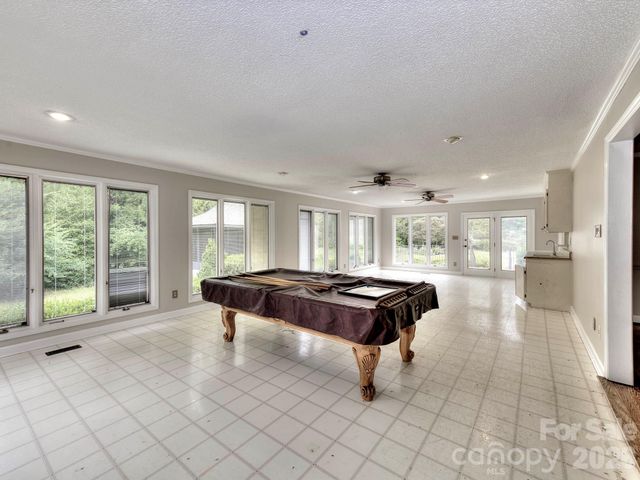 1401 Heatherloch Drive, Gastonia, NC 28054