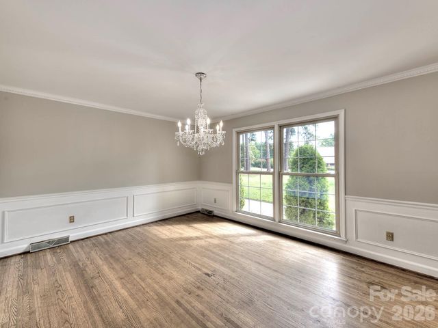 1401 Heatherloch Drive, Gastonia, NC 28054