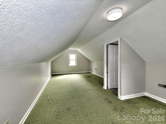 1401 Heatherloch Drive, Gastonia, NC 28054