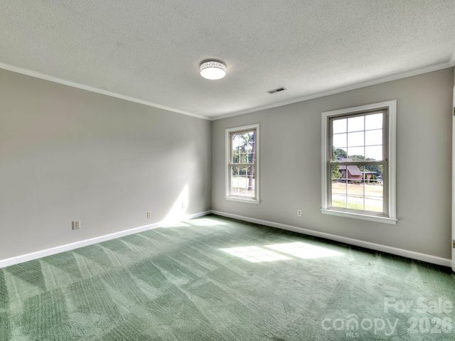 1401 Heatherloch Drive, Gastonia, NC 28054