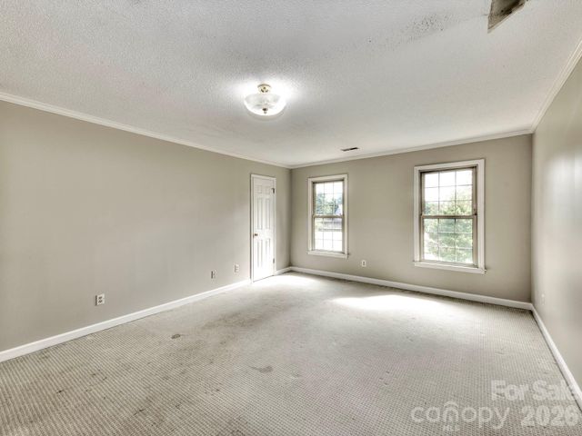 1401 Heatherloch Drive, Gastonia, NC 28054