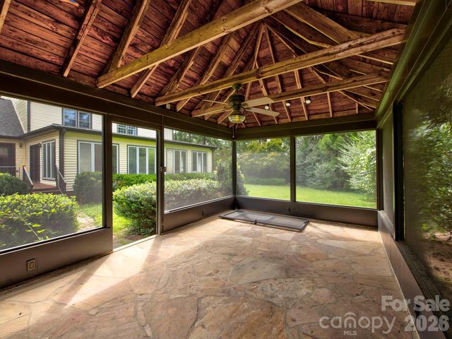 1401 Heatherloch Drive, Gastonia, NC 28054