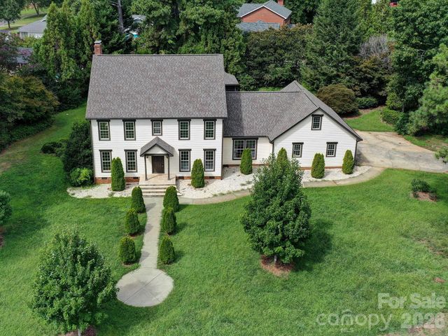 1401 Heatherloch Drive, Gastonia, NC 28054