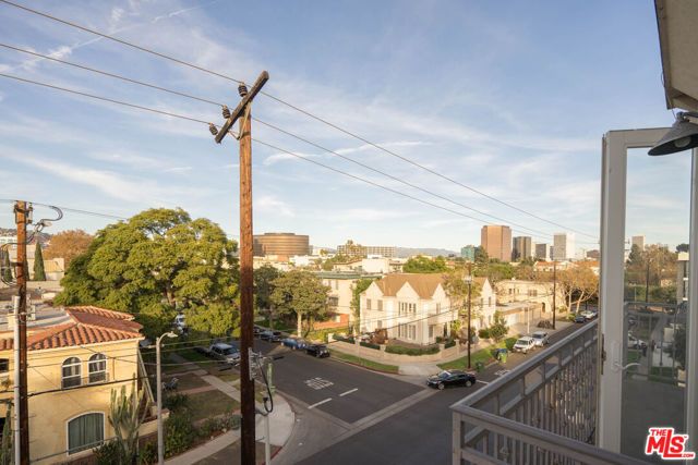 8610 Chalmers Drive 406, Los Angeles, CA 90035