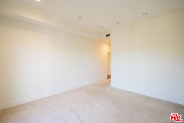 8610 Chalmers Drive 406, Los Angeles, CA 90035