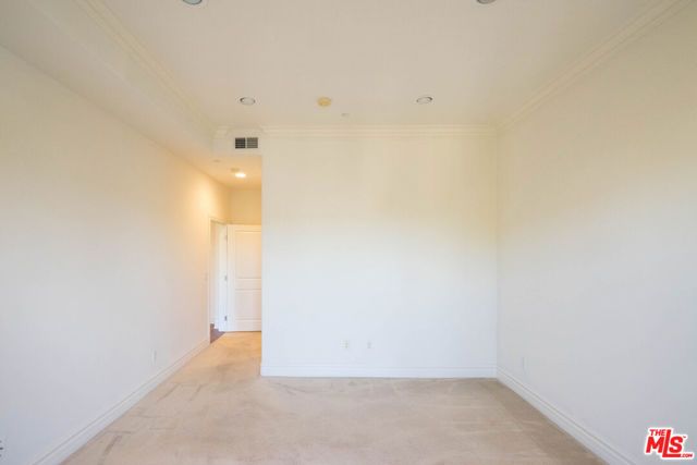 8610 Chalmers Drive 406, Los Angeles, CA 90035