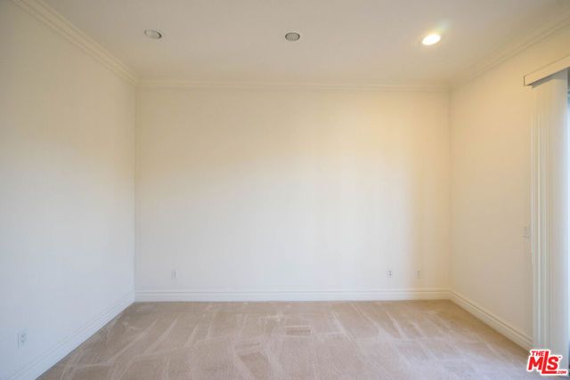 8610 Chalmers Drive 406, Los Angeles, CA 90035