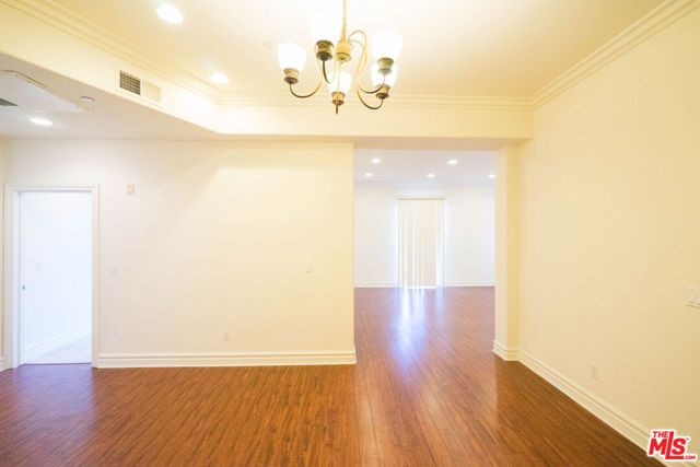 8610 Chalmers Drive 406, Los Angeles, CA 90035