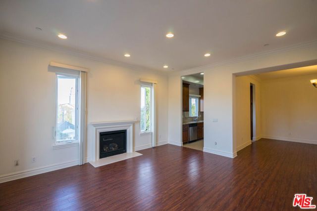 8610 Chalmers Drive 406, Los Angeles, CA 90035