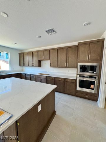 10217 Dawnville Walk Street, Las Vegas, NV 89141