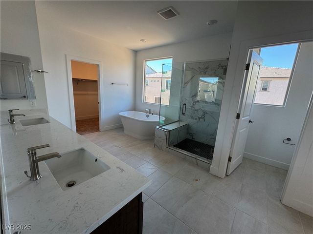 10217 Dawnville Walk Street, Las Vegas, NV 89141