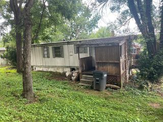 515 cedar AVE, Vinton, VA 24179