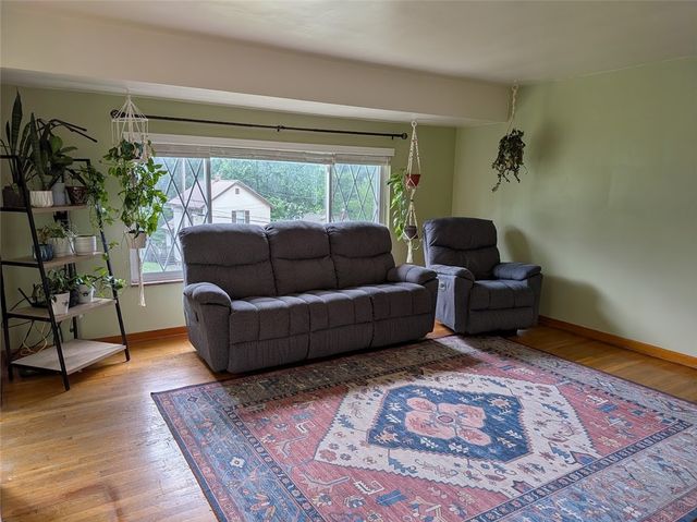 175 7th Street Ext., New Kensington, PA 15068