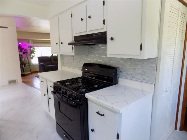 175 7th Street Ext., New Kensington, PA 15068