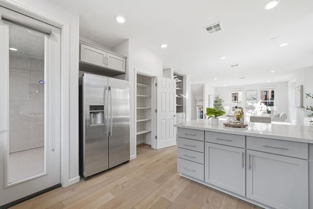 1573 De Rome Drive 1, San Jose, CA 95131