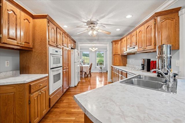 135 Timber Ridge Way, Corbin, KY 40701