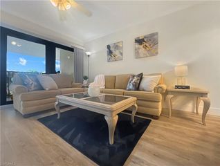 600 Neapolitan WAY # 342, Naples, FL 34103