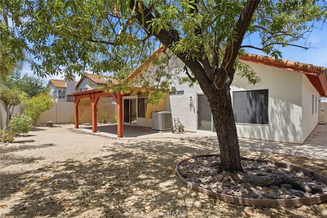 40050 Calle Yorba Vista, Murrieta, CA 92562