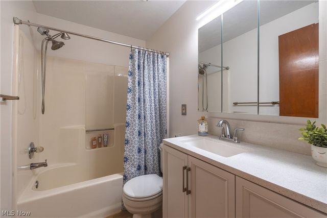 13340 Cinnamon Lane Ave. Avenue NW, Mogadore, OH 44260