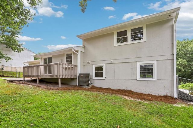 3020 Forestside Lane, Atlanta, GA 30349