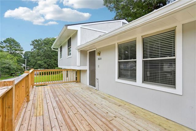3020 Forestside Lane, Atlanta, GA 30349