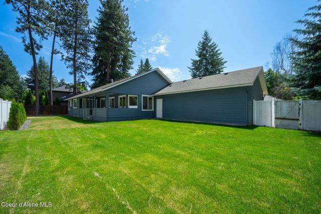 1633 Northwood Dr, Hayden Lake, ID 83835