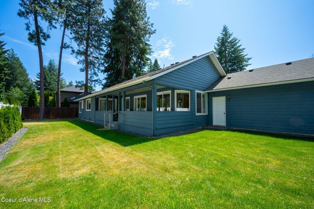 1633 Northwood Dr, Hayden Lake, ID 83835